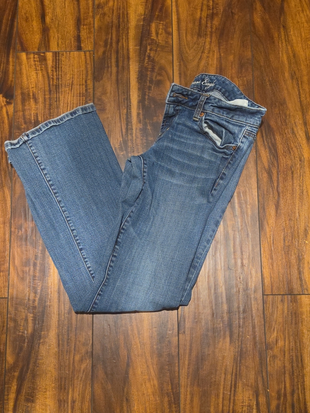 American Eagle Outfitters Women's Boot Cut Jeans - Medium Blue Wash